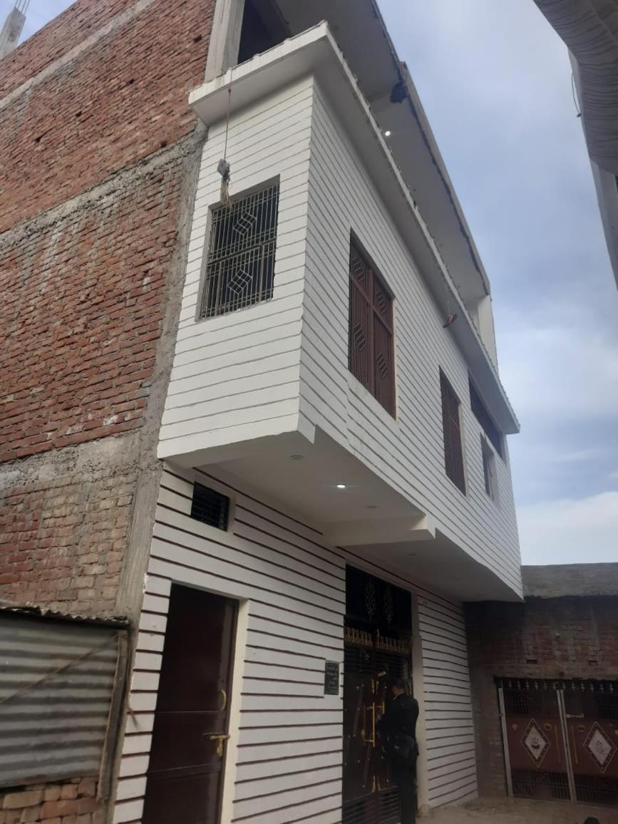 Vara P.g Guest house